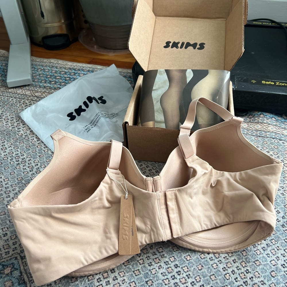 Fits everybody full coverage bra